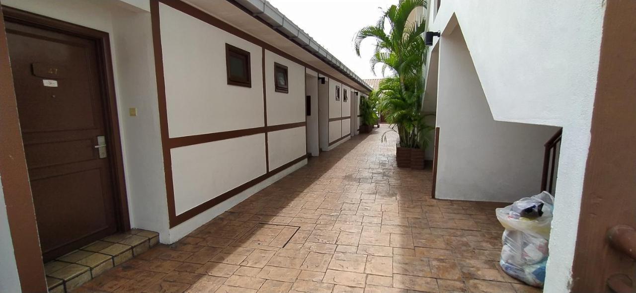 Port Dickson Private Unit Chalet Exterior photo