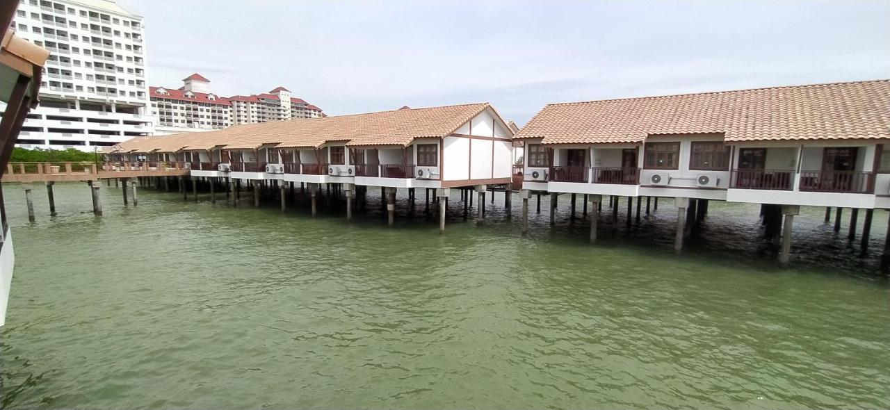 Port Dickson Private Unit Chalet Exterior photo