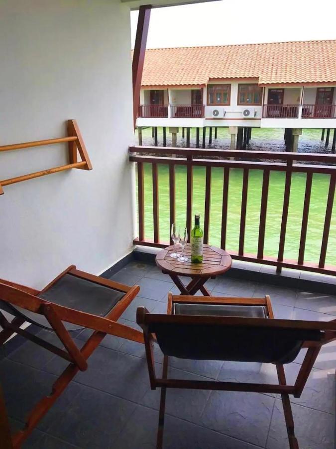 Port Dickson Private Unit Chalet Exterior photo